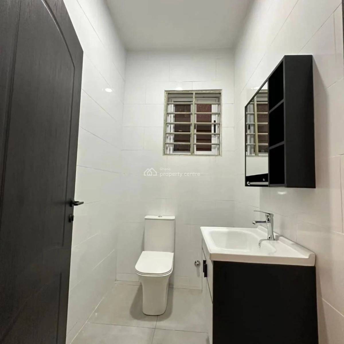 Executive 4 Bedrooms, Ashaley Botwe, Adenta Municipal, Accra, House for Sale