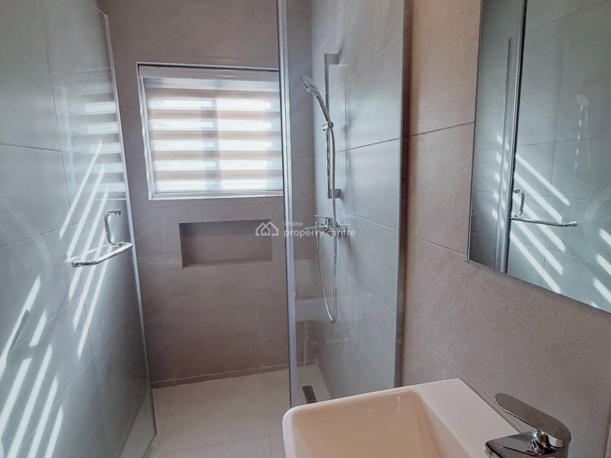 Luxurious Fully Furnished 3-bedroom Smart Homr+ Bq @ Cantonment, Cantonments, Accra, Townhouse for Rent