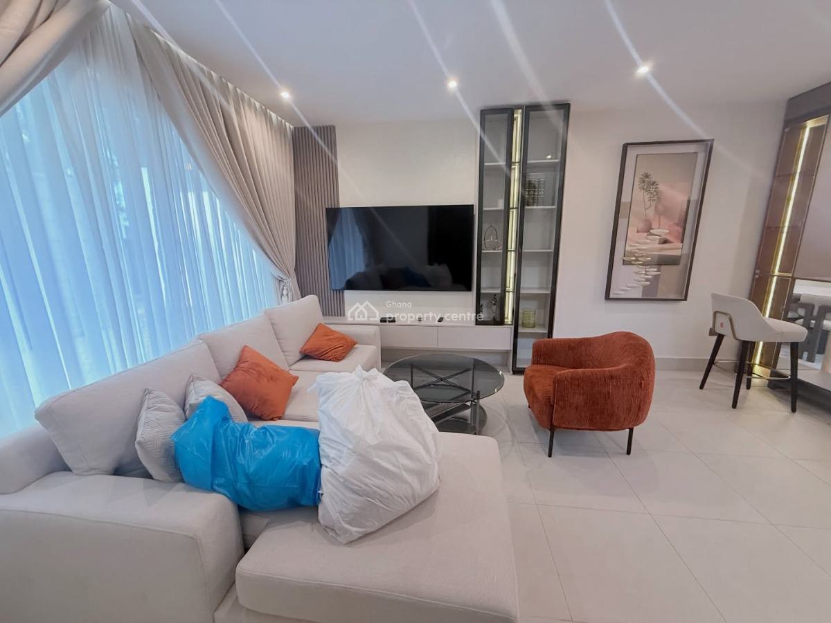 Luxurious Fully Furnished 3-bedroom Smart Homr+ Bq @ Cantonment, Cantonments, Accra, Townhouse for Rent