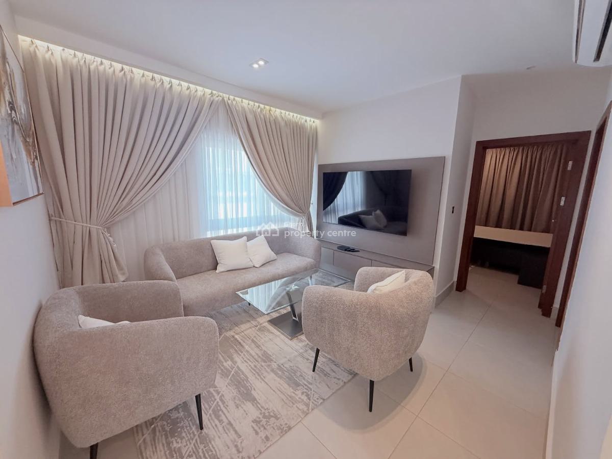 Luxurious Fully Furnished 3-bedroom Smart Homr+ Bq @ Cantonment, Cantonments, Accra, Townhouse for Rent