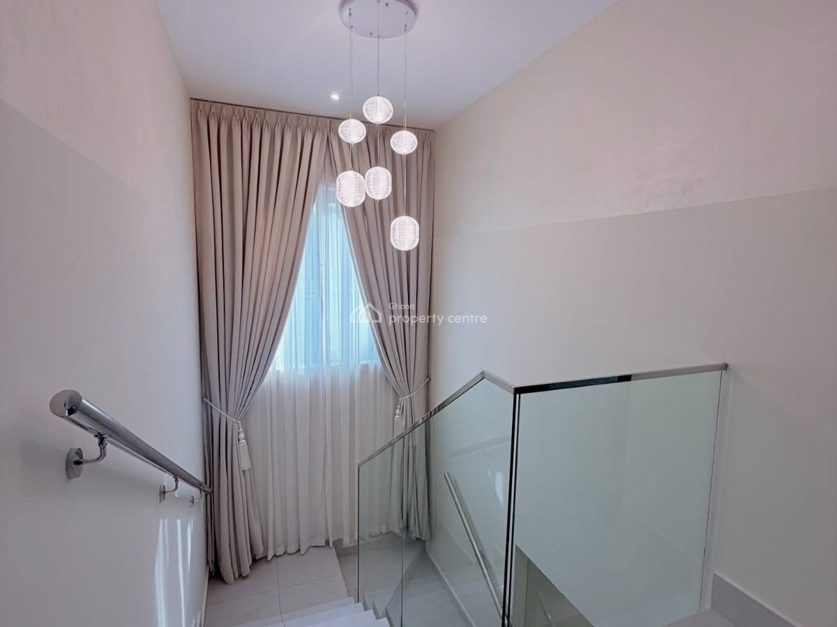 Luxurious Fully Furnished 3-bedroom Smart Homr+ Bq @ Cantonment, Cantonments, Accra, Townhouse for Rent