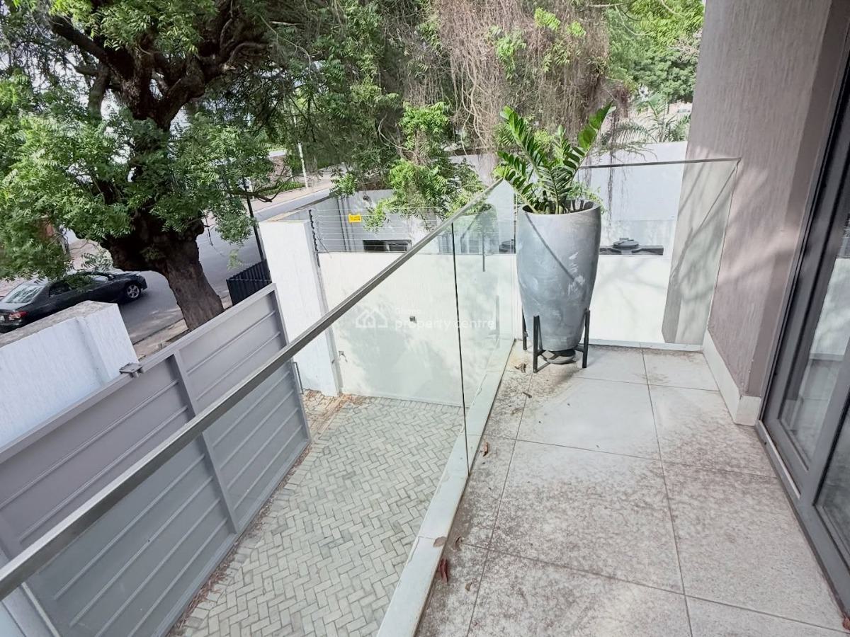 Luxurious Fully Furnished 3-bedroom Smart Homr+ Bq @ Cantonment, Cantonments, Accra, Townhouse for Rent