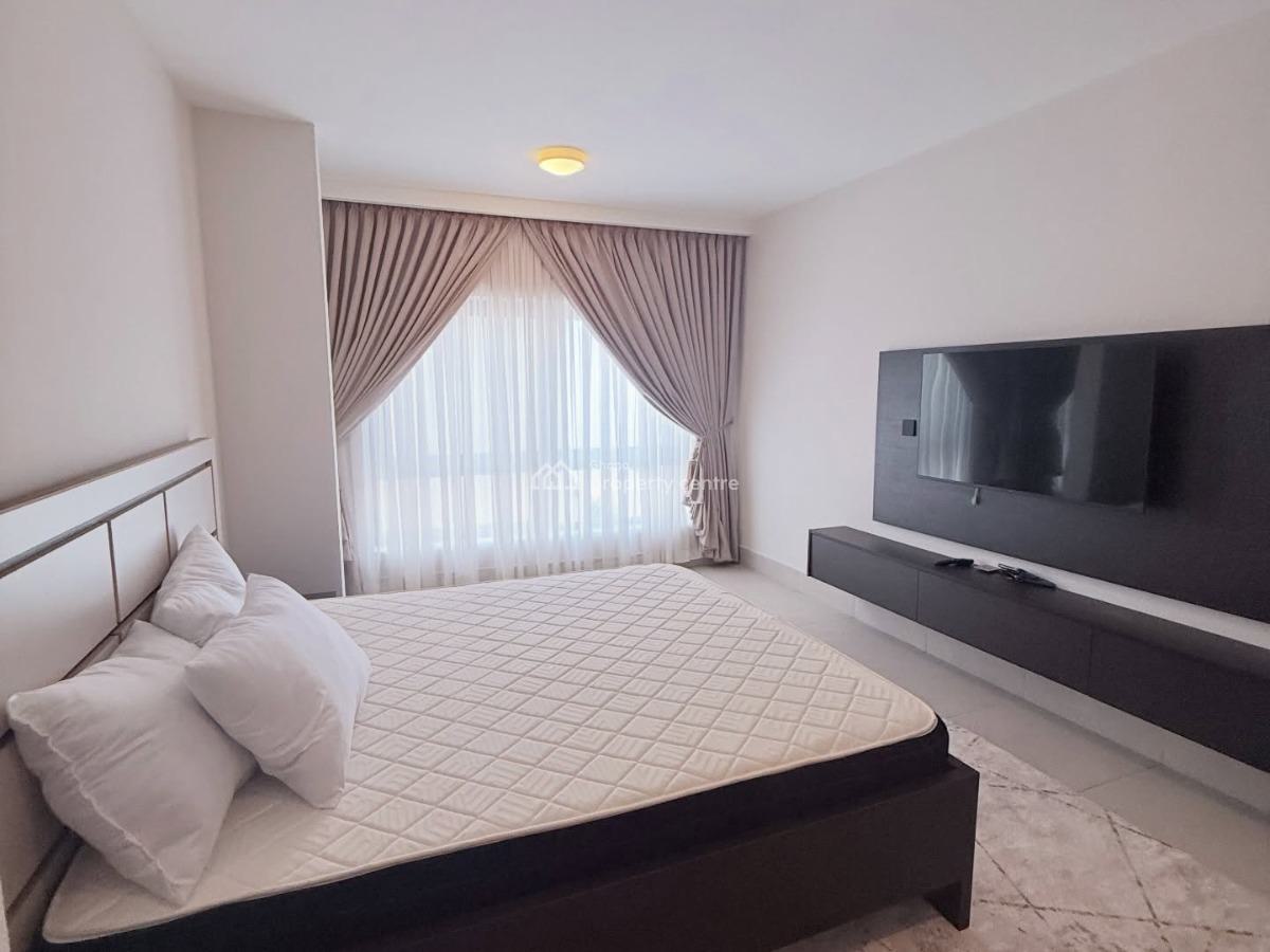 Luxurious Fully Furnished 3-bedroom Smart Homr+ Bq @ Cantonment, Cantonments, Accra, Townhouse for Rent