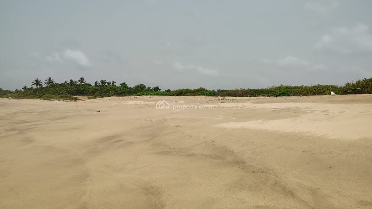 Ocean Front Land in Takoradi, Ahanta West, Western Region, Mixed-use Land for Sale