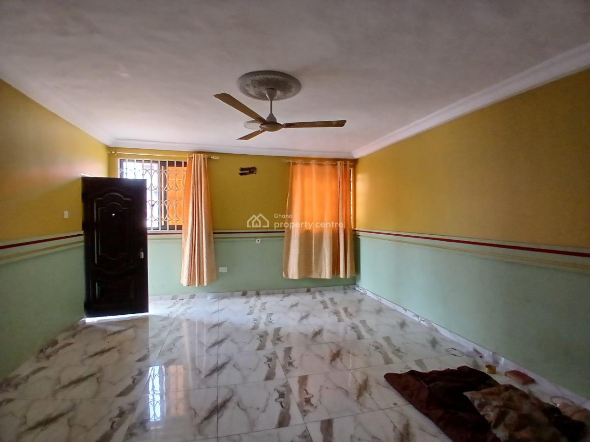 2 Bedroom Apartment in a Good Location., Amanfrom Road, Adenta Municipal, Accra, Apartment for Rent