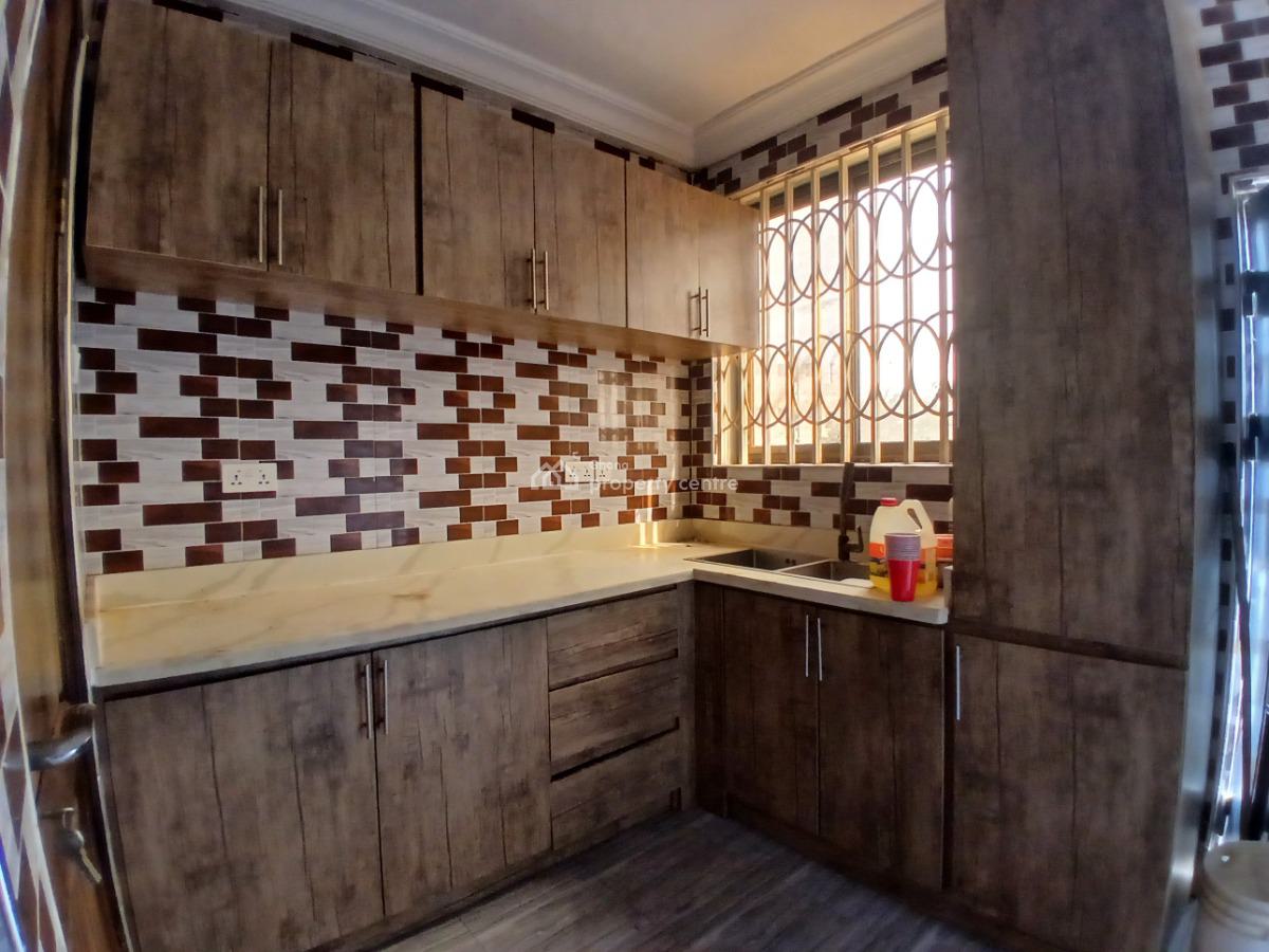 2 Bedroom Apartment in a Good Location., Amanfrom Road, Adenta Municipal, Accra, Apartment for Rent