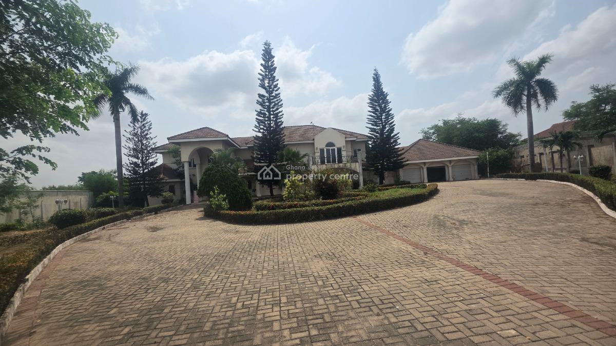 4 Bedroom House with a Pool and Bq at Trasacco, Accra Metropolitan, Accra, House for Sale