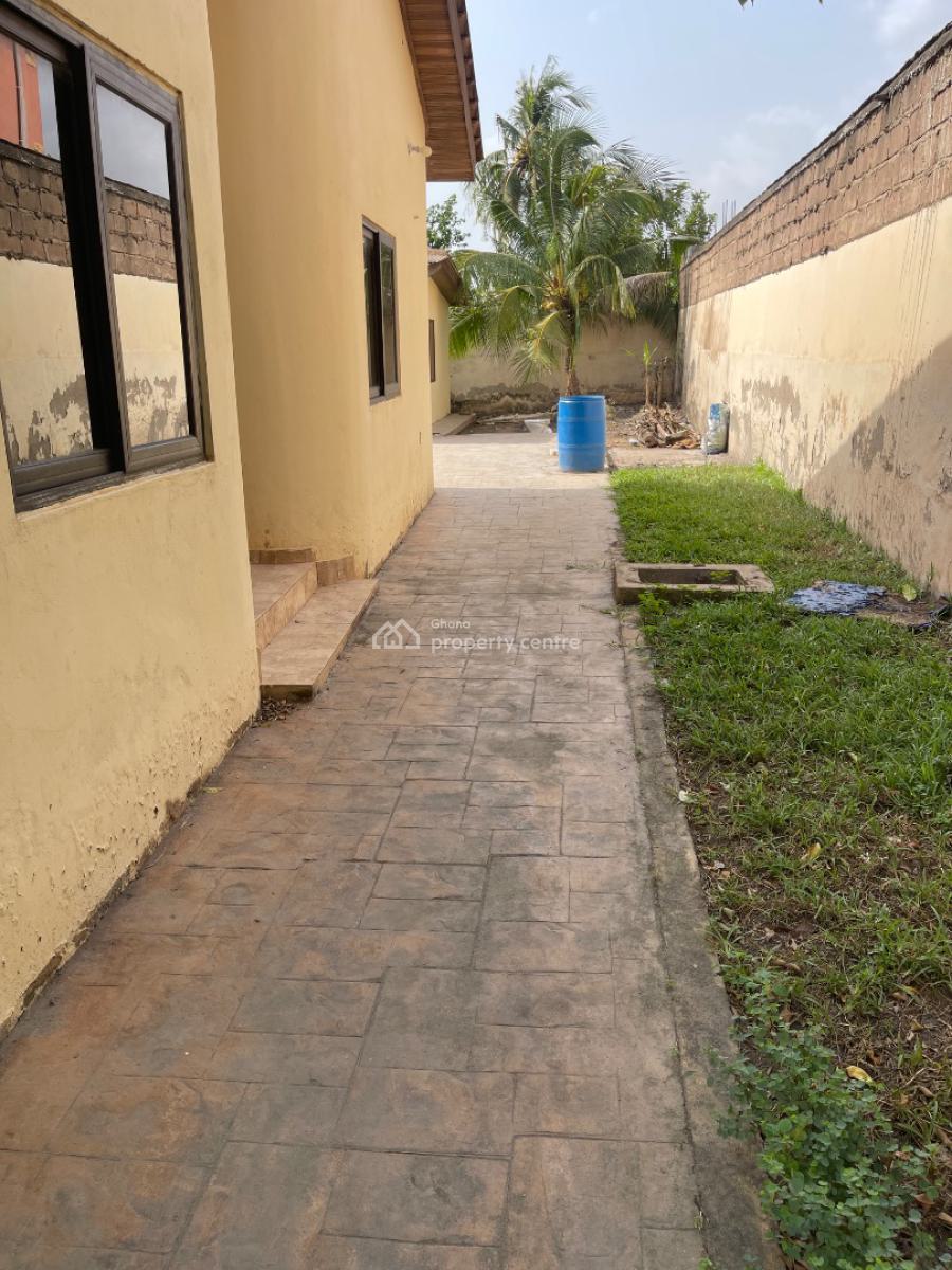 Title Document Land, Pokuase- Greater Accra ,ghana, Pokuase (pokoasi), Ga West Municipal, Accra, Mixed-use Land for Sale