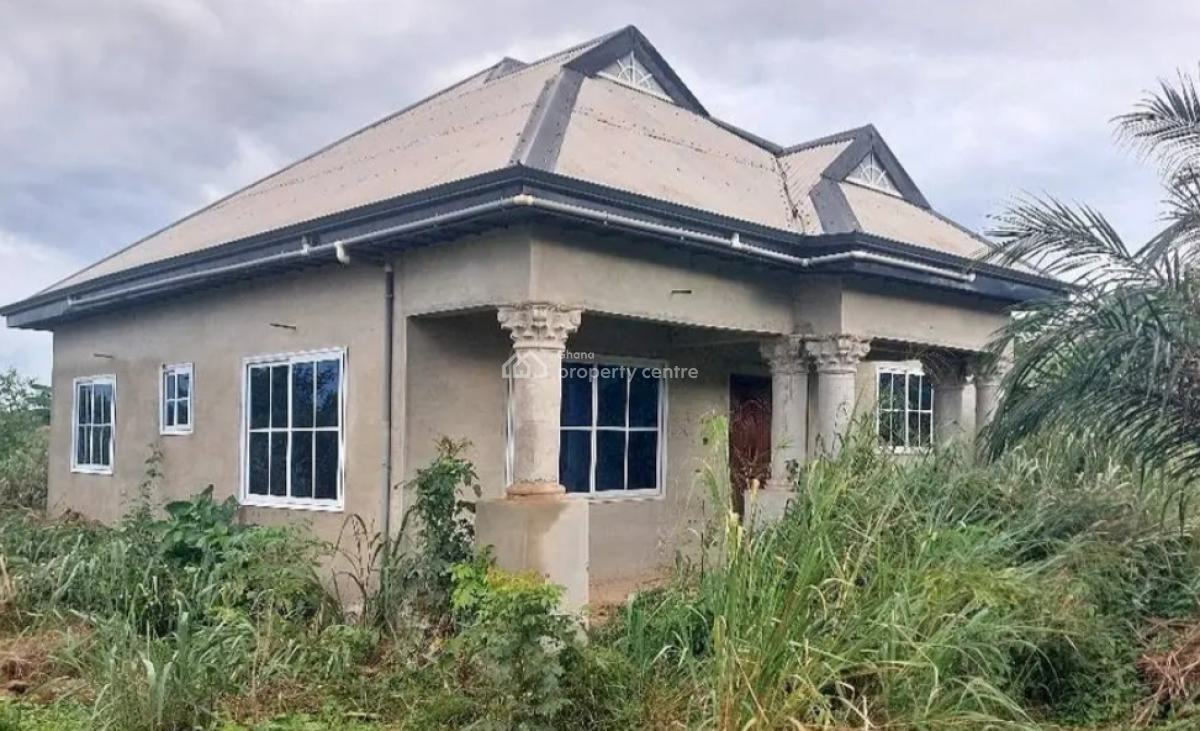 3 Bedrooms   ( on Full Plot) Kwamo/ Jachie., Kwamo/ Adako Jachie, on Tech Ejisu Road., Ejisu-juaben Municipal, Ashanti, House for Sale