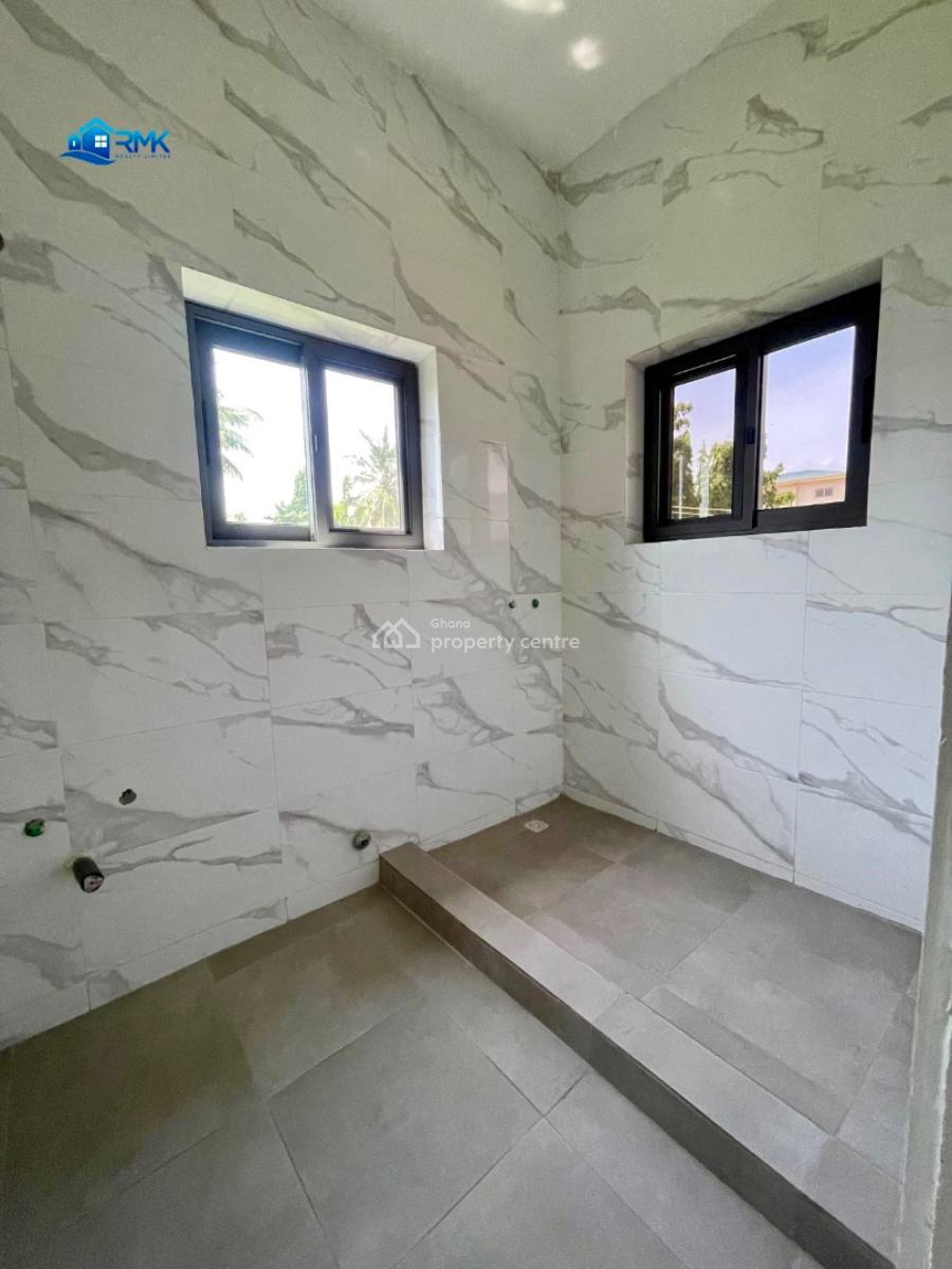 4 Bedroom Standalone House with Lovely Garden, Osu, Accra, Detached Bungalow for Rent