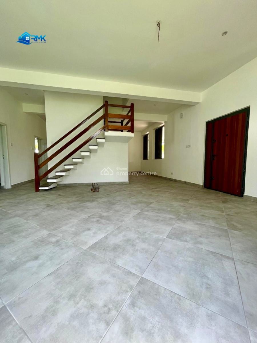 4 Bedroom Standalone House with Lovely Garden, Osu, Accra, Detached Bungalow for Rent