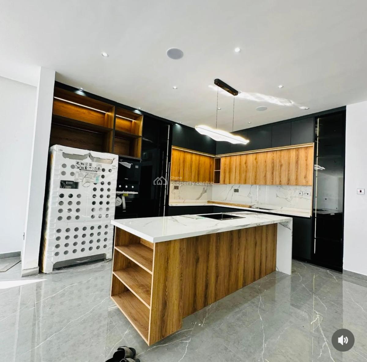 Stunning 5 Bedroom House with 1 Boys Quarters, Ashaley Botwe, Adenta Municipal, Accra, House for Sale