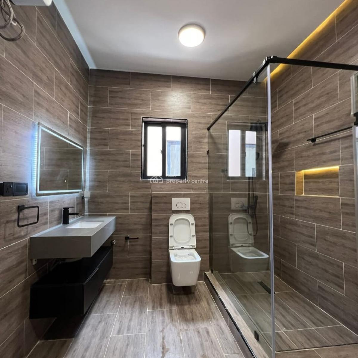 Executive 4 Bedroom, Oyarifa, La Nkwantanang Madina Municipal, Accra, House for Sale