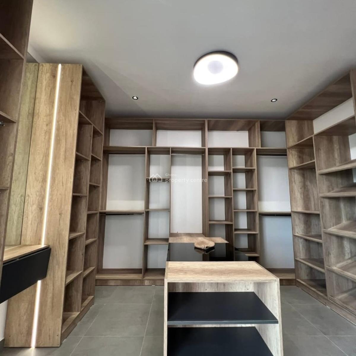 Executive 4 Bedroom, Oyarifa, La Nkwantanang Madina Municipal, Accra, House for Sale