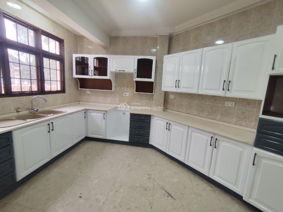 15 Bedrooms, Prisons Park, Roman Ridge, Accra, Office Space for Rent