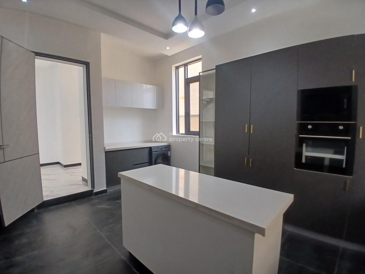 4 Bedroom House with Mini Swimming Pool in a Good Location., East Legon Hills, Adenta Municipal, Accra, Detached Duplex for Sale