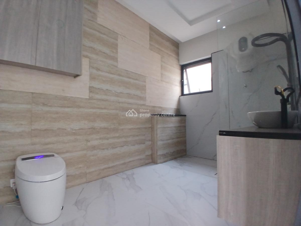 4 Bedroom House with Mini Swimming Pool in a Good Location., East Legon Hills, Adenta Municipal, Accra, Detached Duplex for Sale