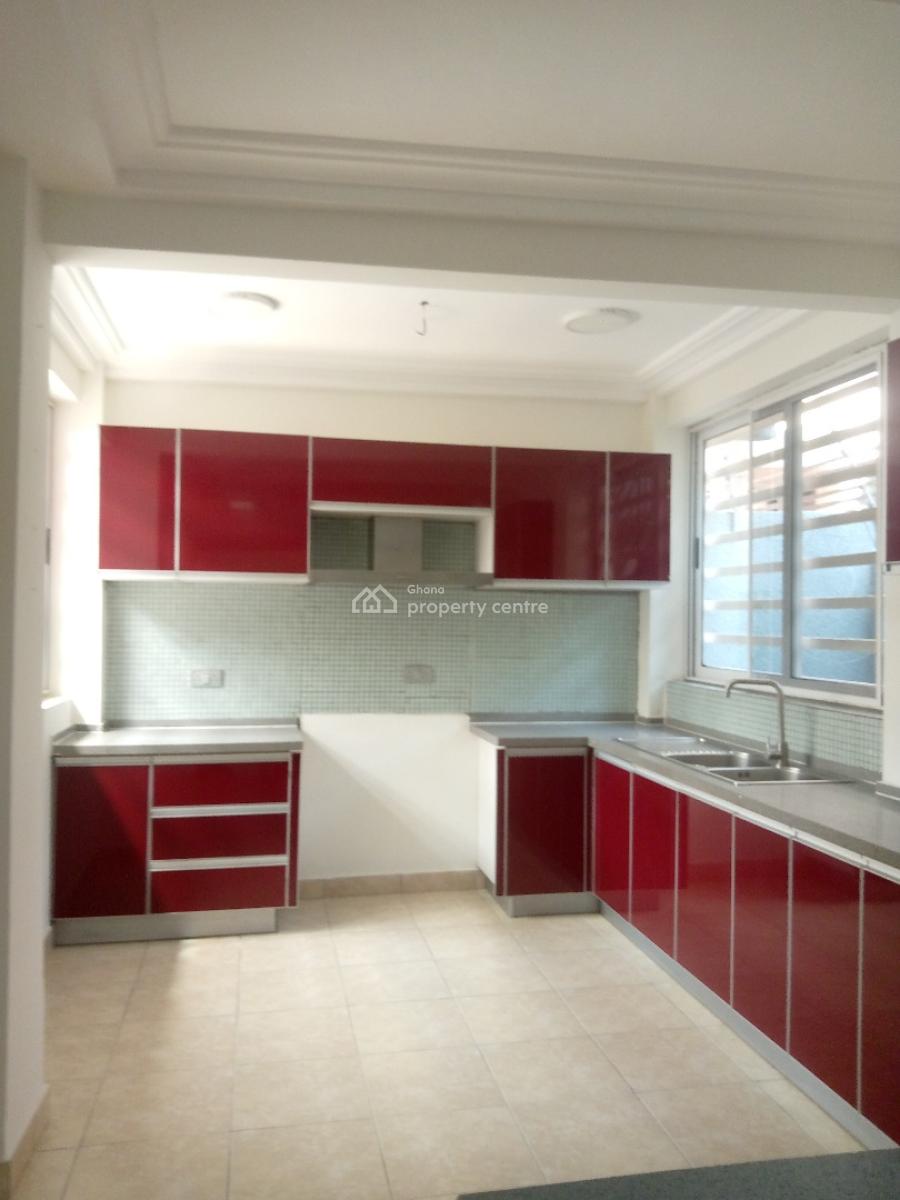 Executive 3-ɓedroom Detached House @ East Airport, East Airport, Airport Residential Area, Accra, House for Rent