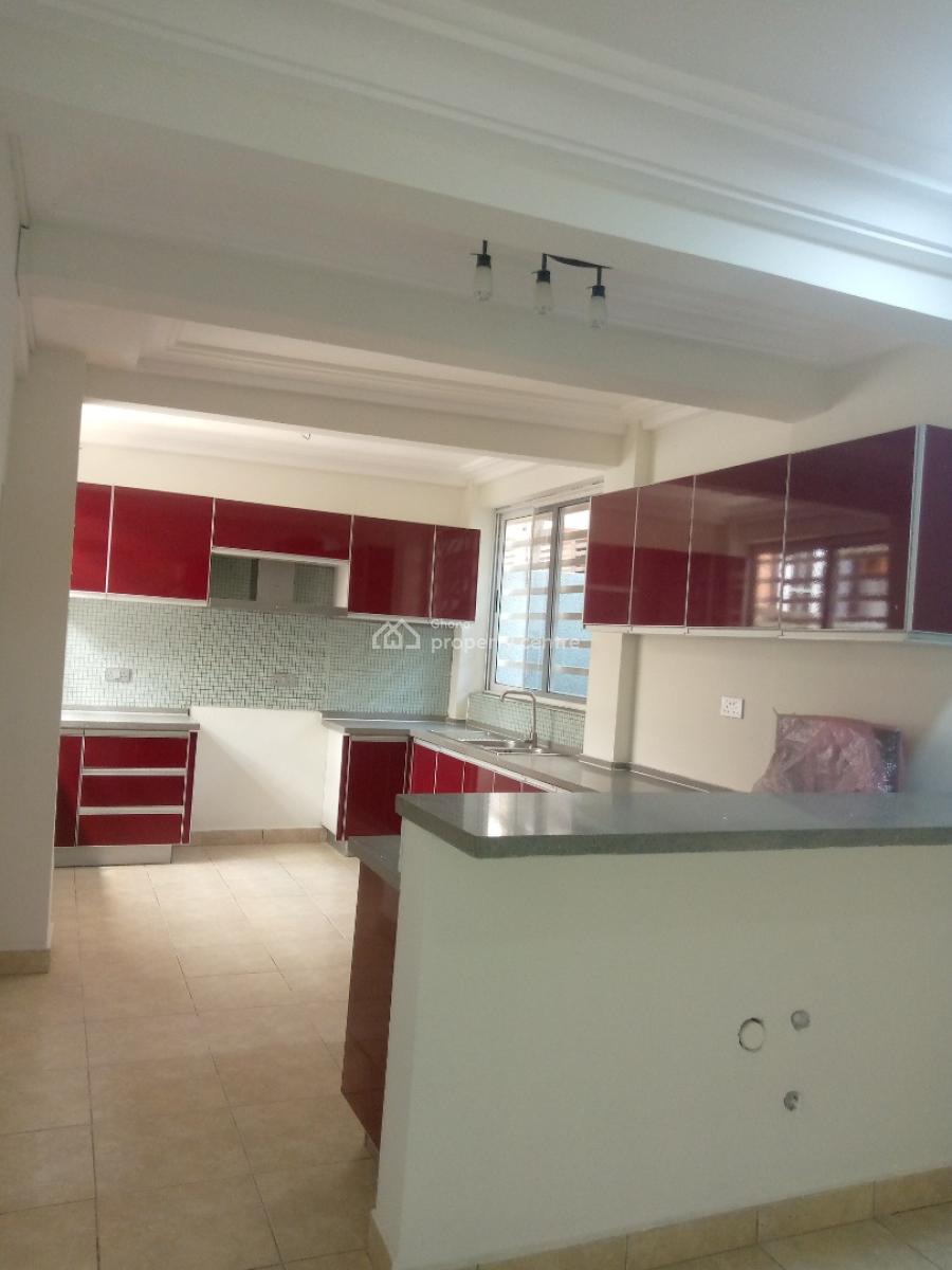 Executive 3-ɓedroom Detached House @ East Airport, East Airport, Airport Residential Area, Accra, House for Rent