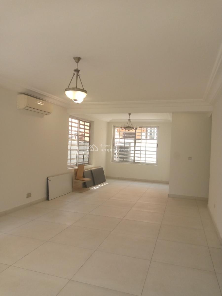 Executive 3-ɓedroom Detached House @ East Airport, East Airport, Airport Residential Area, Accra, House for Rent
