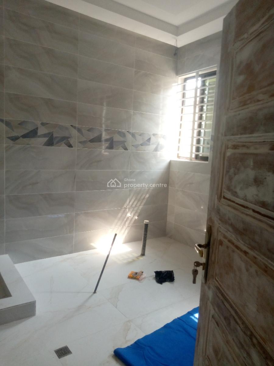 Executive 4-bedroom Duplex House @ East Legon, East Legon, Accra, House for Rent