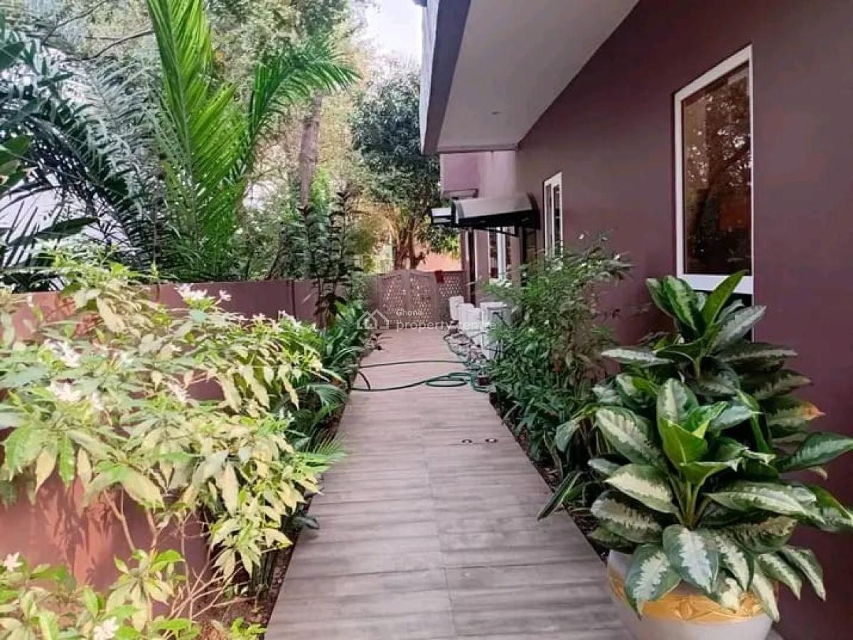 Executive 4-bedroom Townhouse @ Airport Residential, Airport Residential Area, Accra, House for Rent