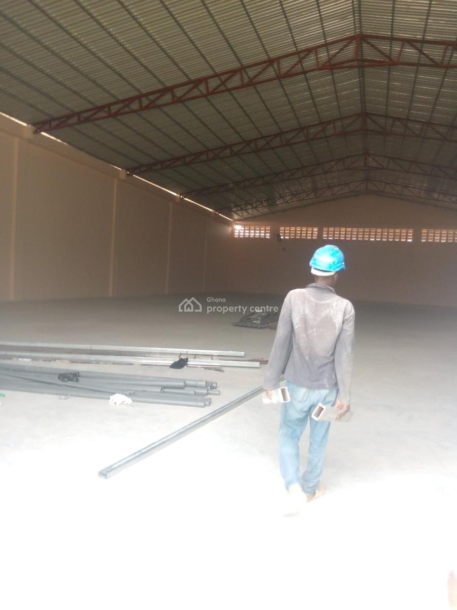 Commercial 1800sqm Warehouse @ East Airport, East Airport, Airport Residential Area, Accra, Warehouse for Rent