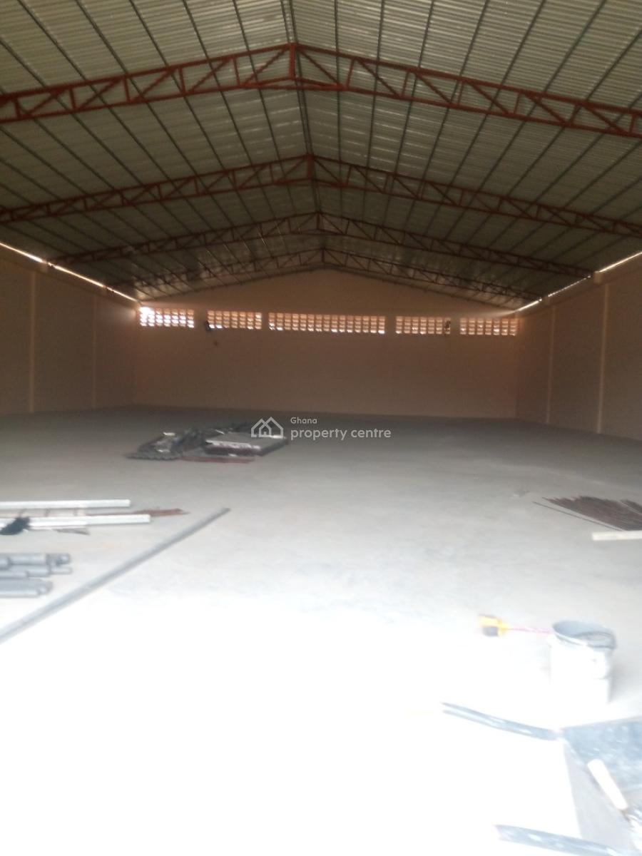 Commercial 1800sqm Warehouse @ East Airport, East Airport, Airport Residential Area, Accra, Warehouse for Rent