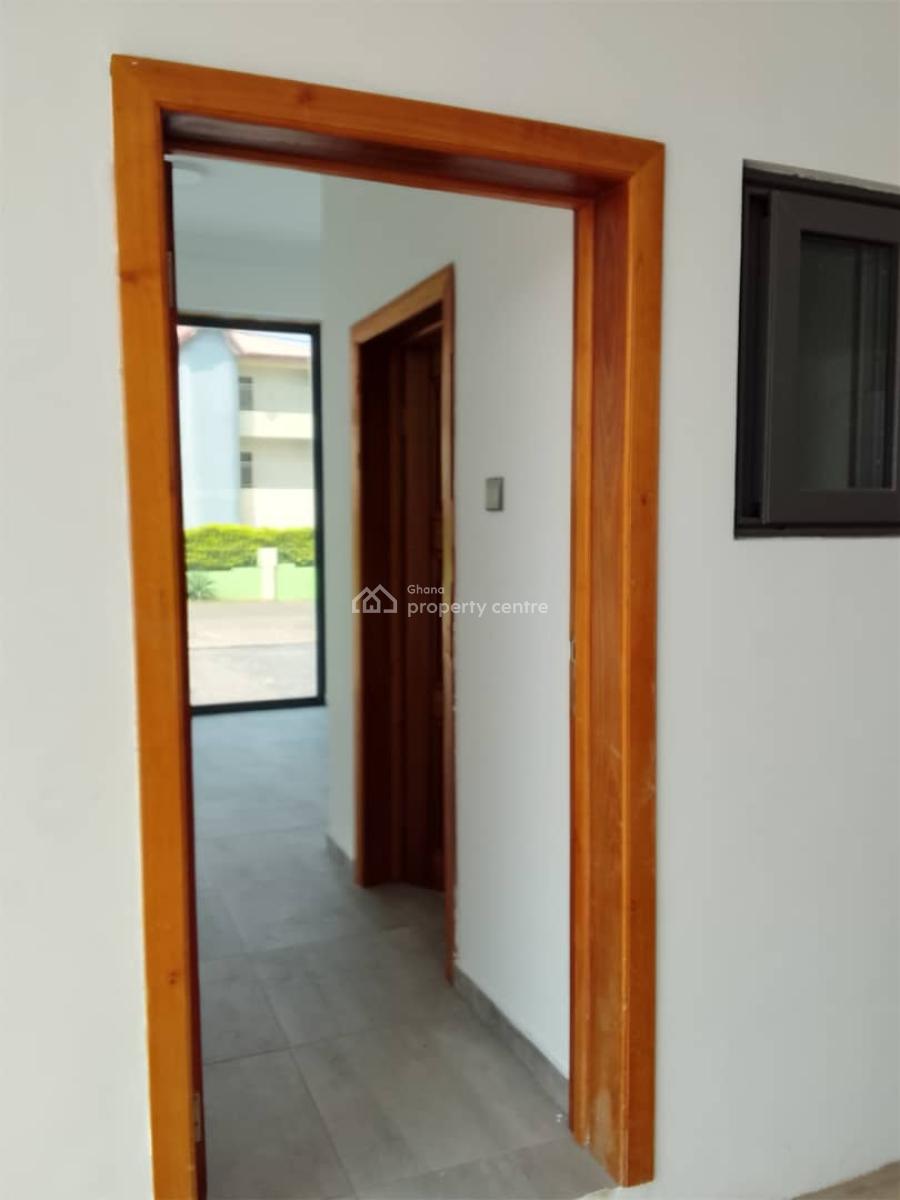 Commercial  Property, Tse Addo Goil Filling Station, Tse Addo, Accra, Office Space for Rent