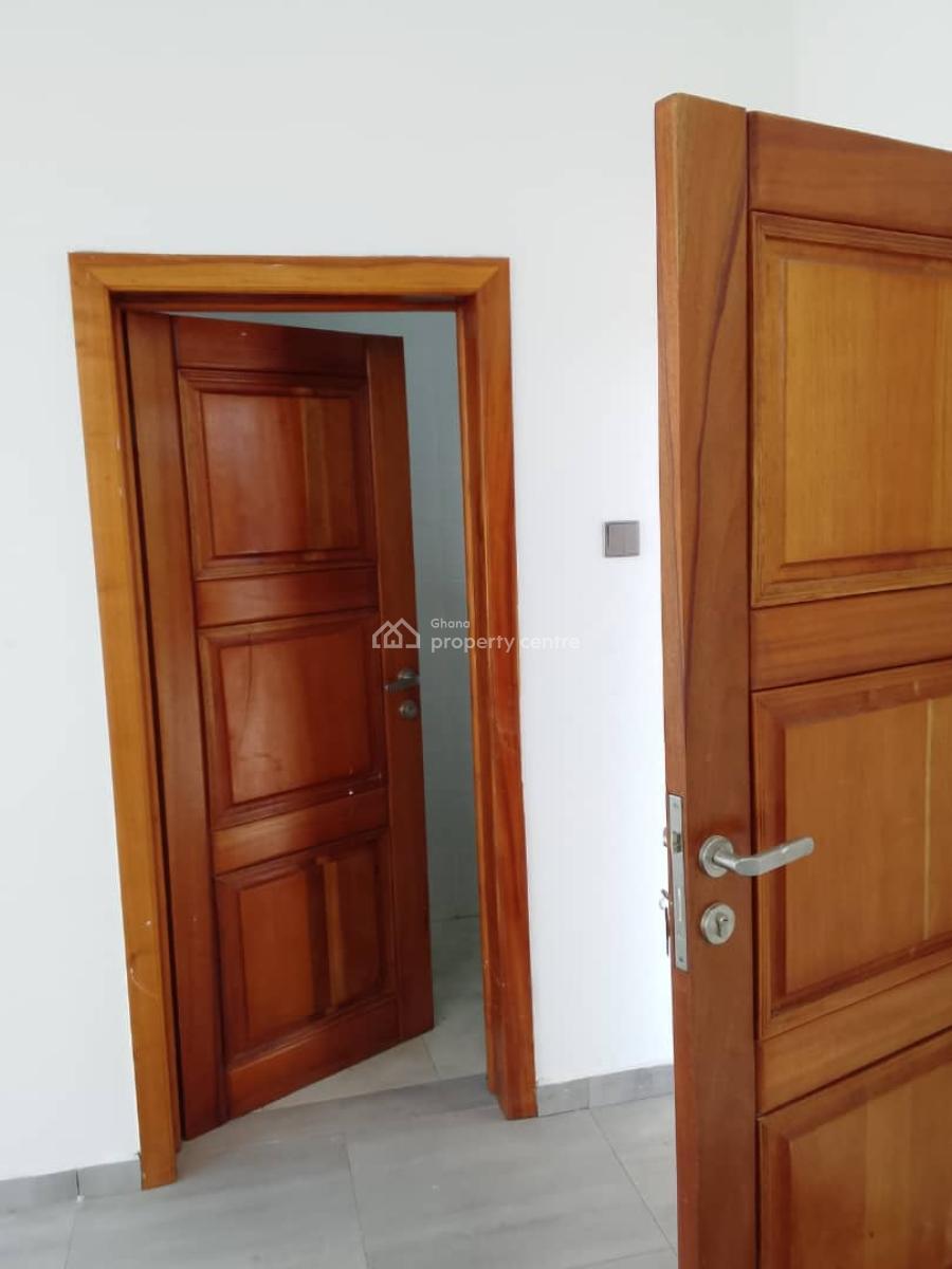 Commercial  Property, Tse Addo Goil Filling Station, Tse Addo, Accra, Office Space for Rent