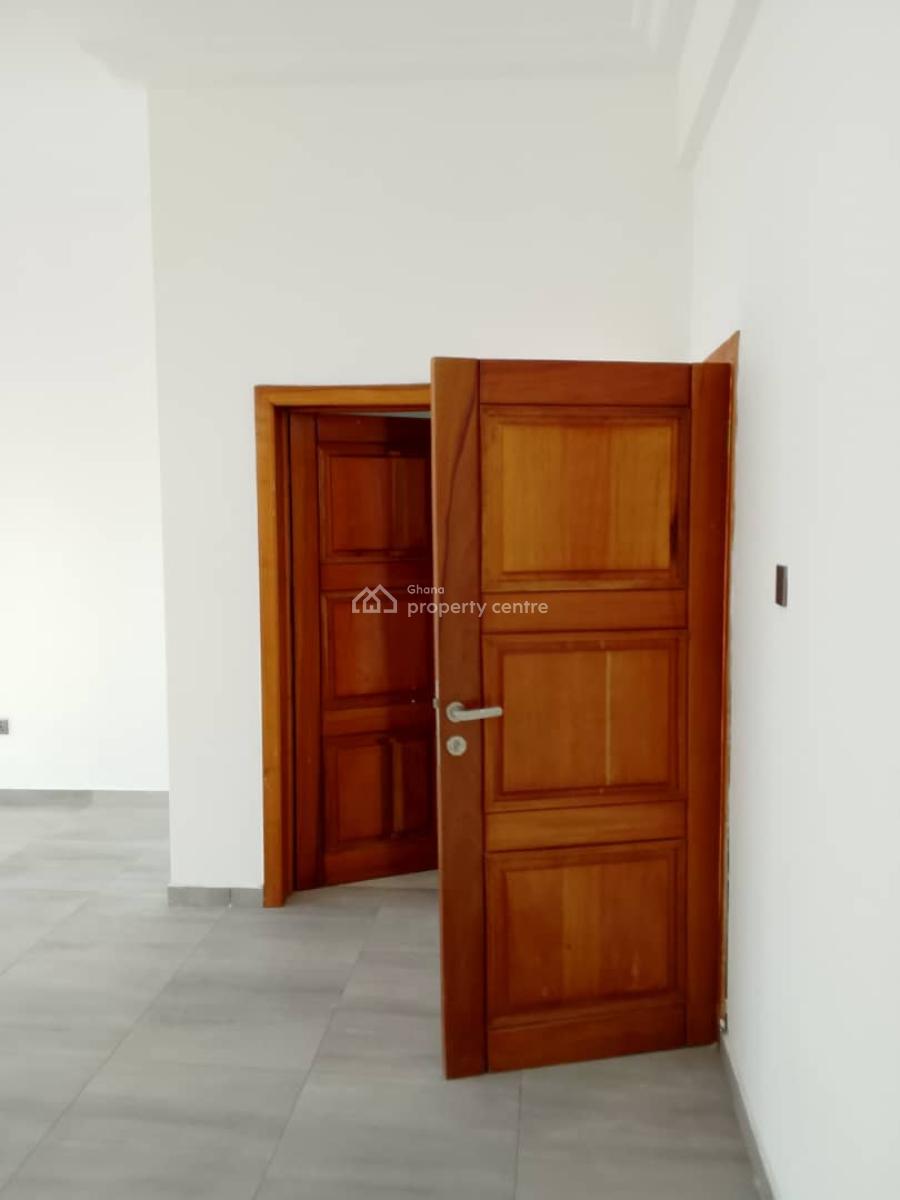 Commercial  Property, Tse Addo Goil Filling Station, Tse Addo, Accra, Office Space for Rent