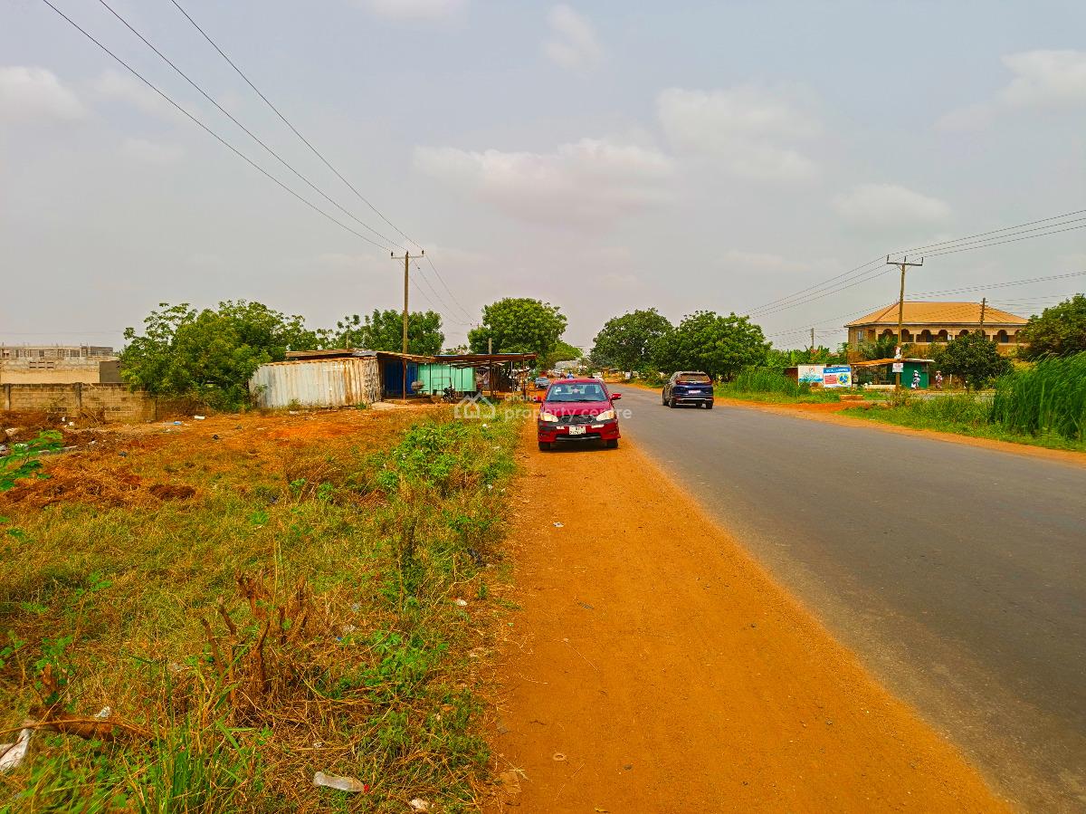 Roadside Land in Dawhenya, Dawhenya, Dawhenya, Tema, Accra, Mixed-use Land for Sale