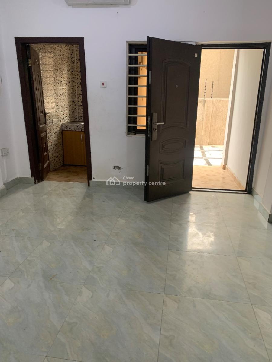 Chamber and Hall Apt@ Kwabenya, Musuku Roundabout, Ga East Municipal, Accra, Apartment for Rent