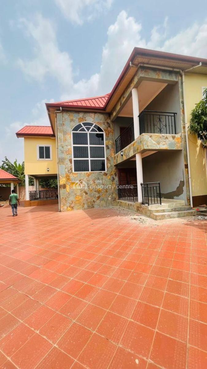 5 Bedroom House Plus a Boys Quarrers, Special Ice Area, Oyarifa, La Nkwantanang Madina Municipal, Accra, House for Rent