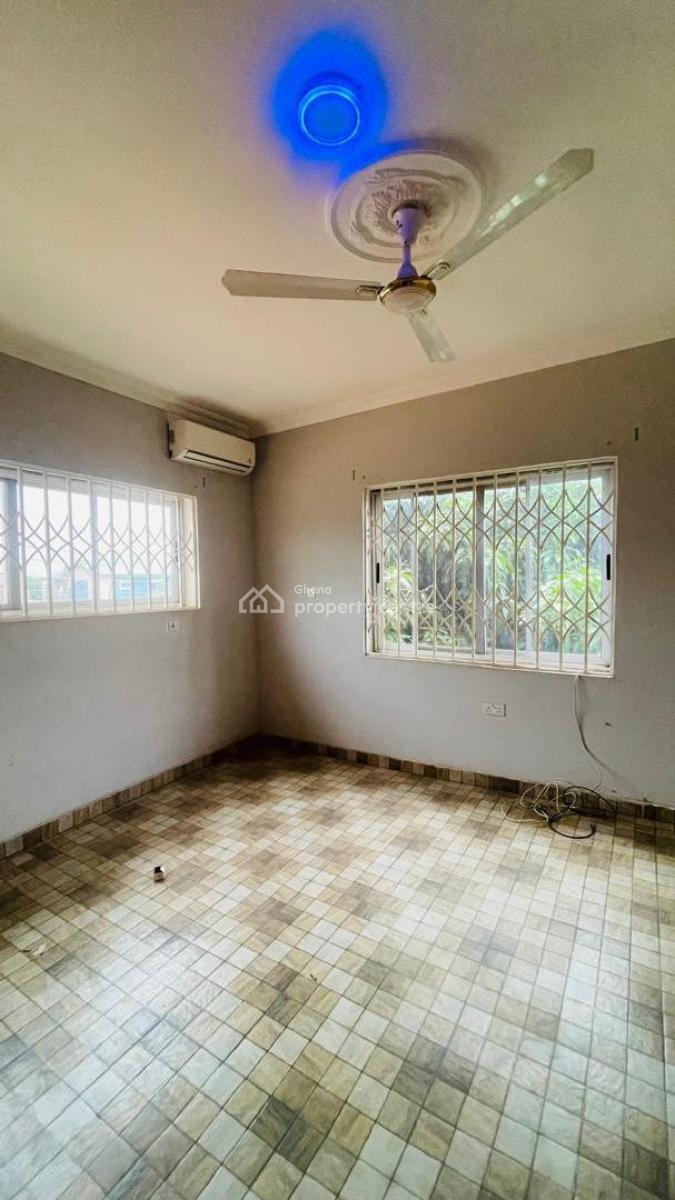 5 Bedroom House Plus a Boys Quarrers, Special Ice Area, Oyarifa, La Nkwantanang Madina Municipal, Accra, House for Rent