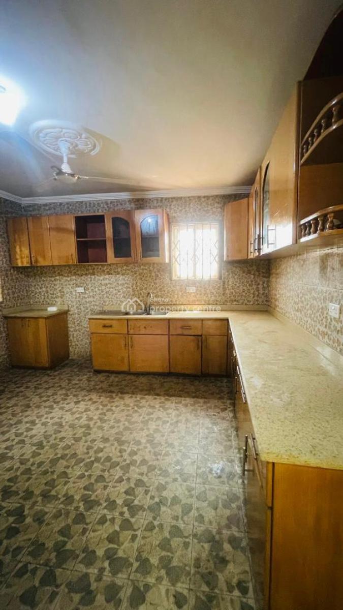 5 Bedroom House Plus a Boys Quarrers, Special Ice Area, Oyarifa, La Nkwantanang Madina Municipal, Accra, House for Rent