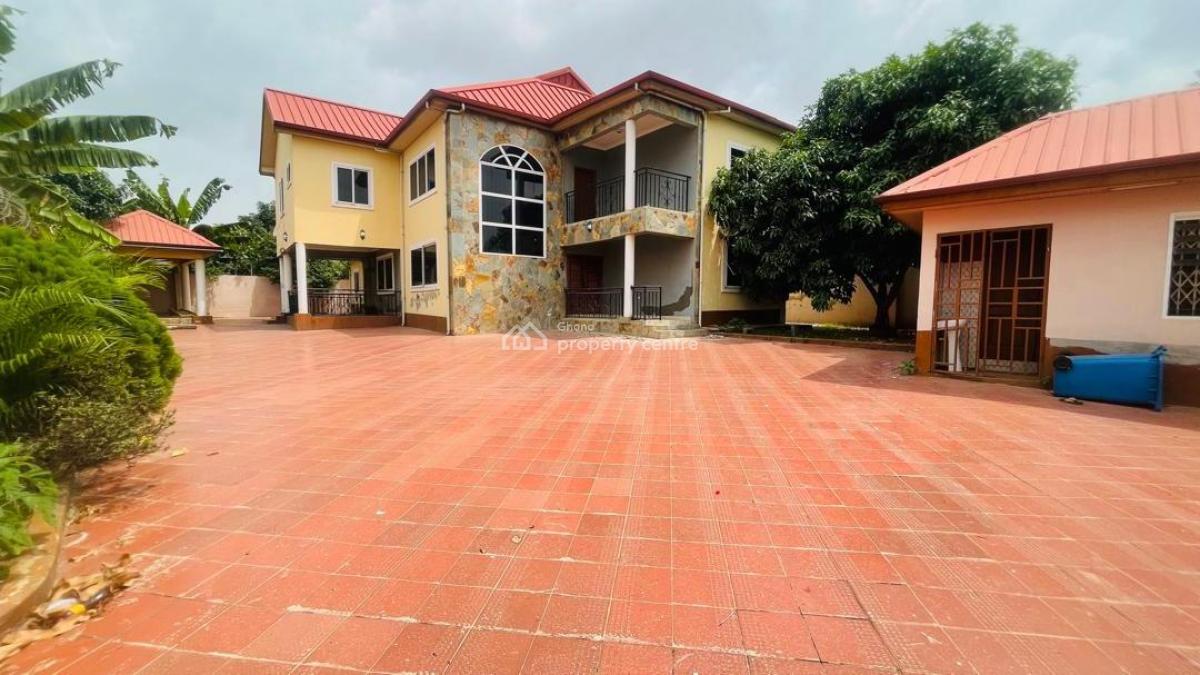 5 Bedroom House Plus a Boys Quarrers, Special Ice Area, Oyarifa, La Nkwantanang Madina Municipal, Accra, House for Rent