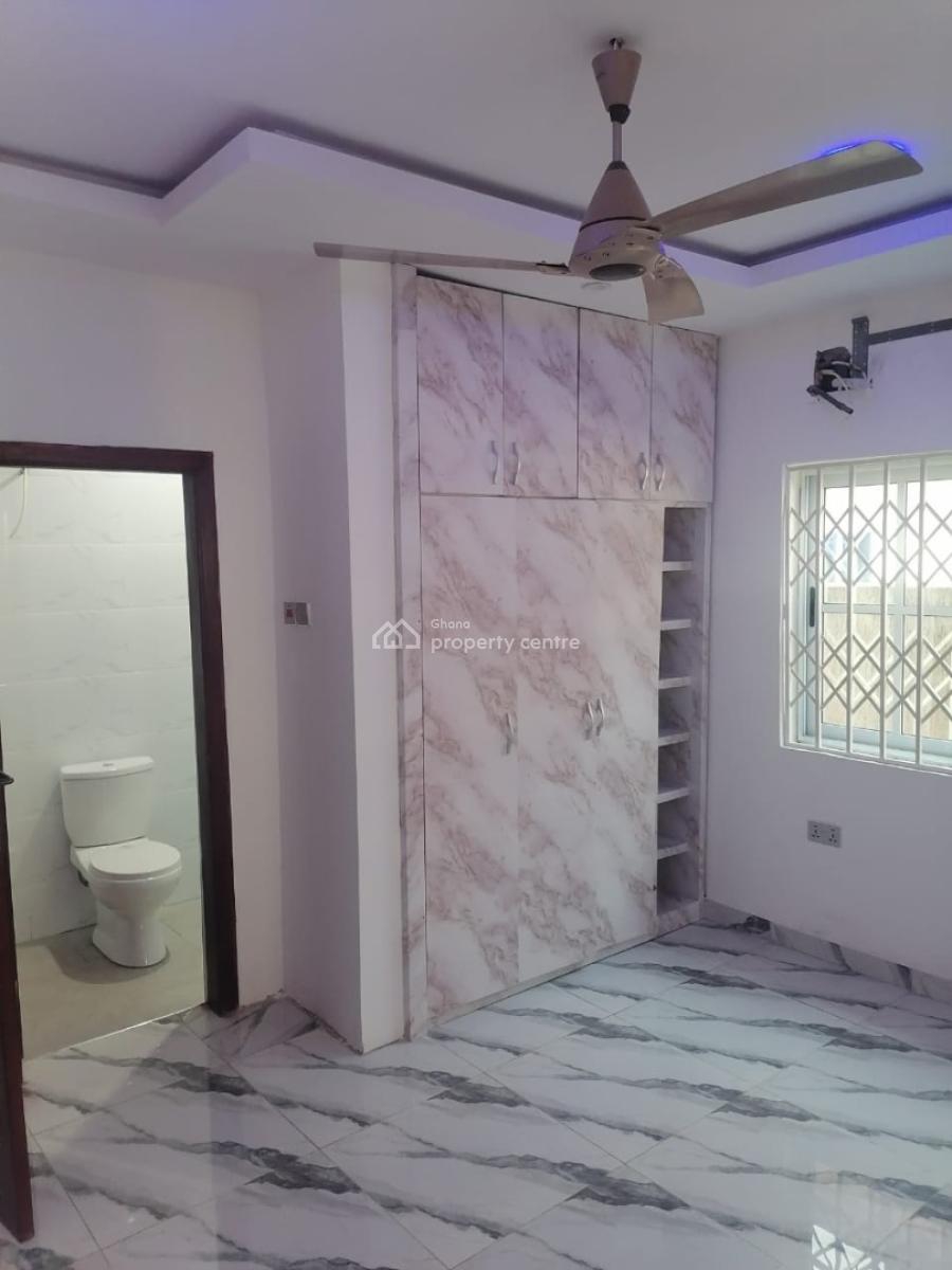 5 Bedroom House Plus a Boys Quarrers, Special Ice Area, Oyarifa, La Nkwantanang Madina Municipal, Accra, House for Rent