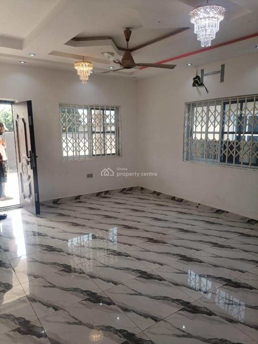 5 Bedroom House Plus a Boys Quarrers, Special Ice Area, Oyarifa, La Nkwantanang Madina Municipal, Accra, House for Rent