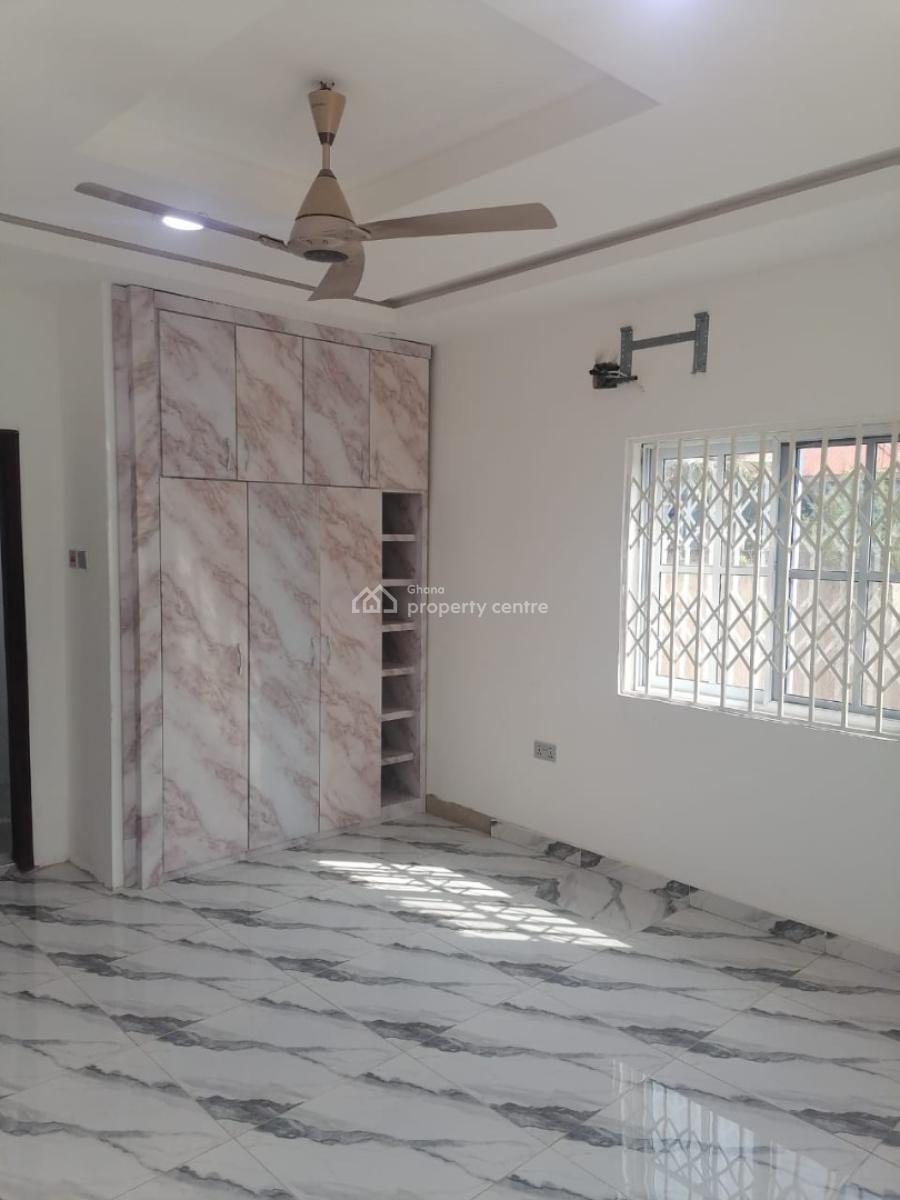 5 Bedroom House Plus a Boys Quarrers, Special Ice Area, Oyarifa, La Nkwantanang Madina Municipal, Accra, House for Rent