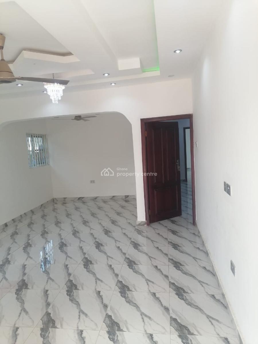 5 Bedroom House Plus a Boys Quarrers, Special Ice Area, Oyarifa, La Nkwantanang Madina Municipal, Accra, House for Rent