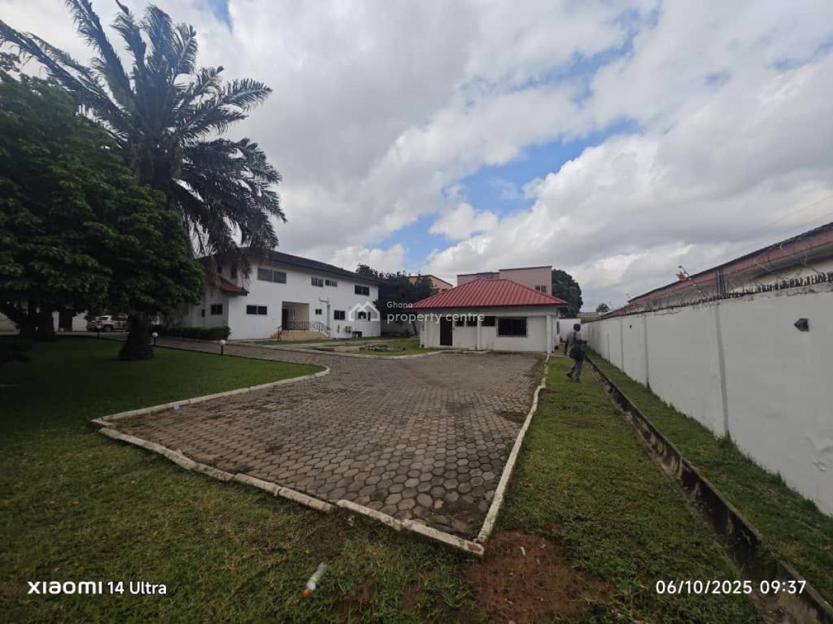 10 Bedrooms  House, Airport West, Airport Residential Area, Accra, House for Rent