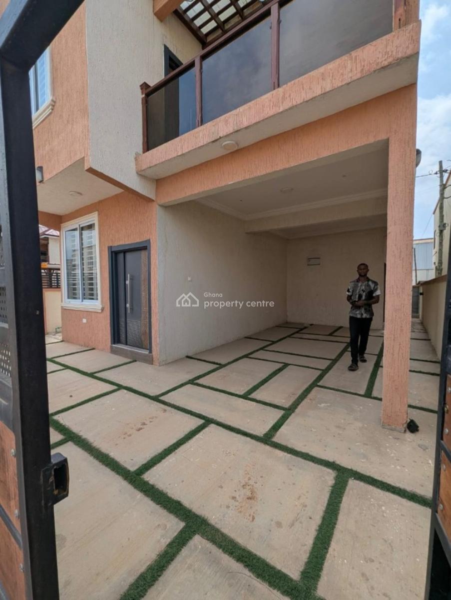 2 Bedrooms House with 3 Acs with Inbuilt Wardrobes, Mile 7, Achimota, Accra, House for Rent
