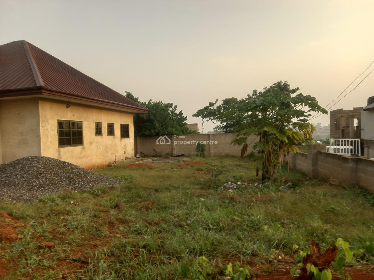 3 Bedrooms  ( on Full Plot), Ejisu Saapeh, Near Ejisu Onwe., Ejisu-juaben Municipal, Ashanti, House for Sale