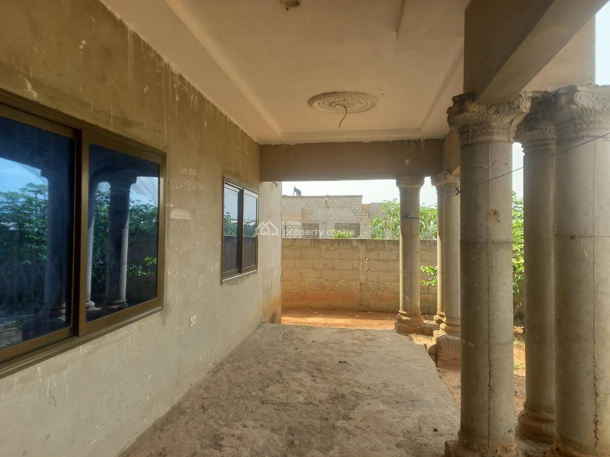 5 Bedrooms, Sepaase Amoabeng, Near Abuakwa., Kumasi Metropolitan, Ashanti, House for Sale