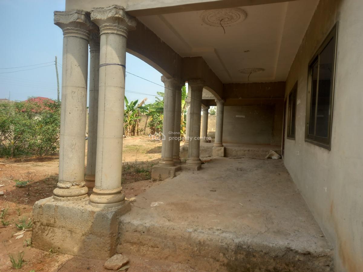 5 Bedrooms, Sepaase Amoabeng, Near Abuakwa., Kumasi Metropolitan, Ashanti, House for Sale