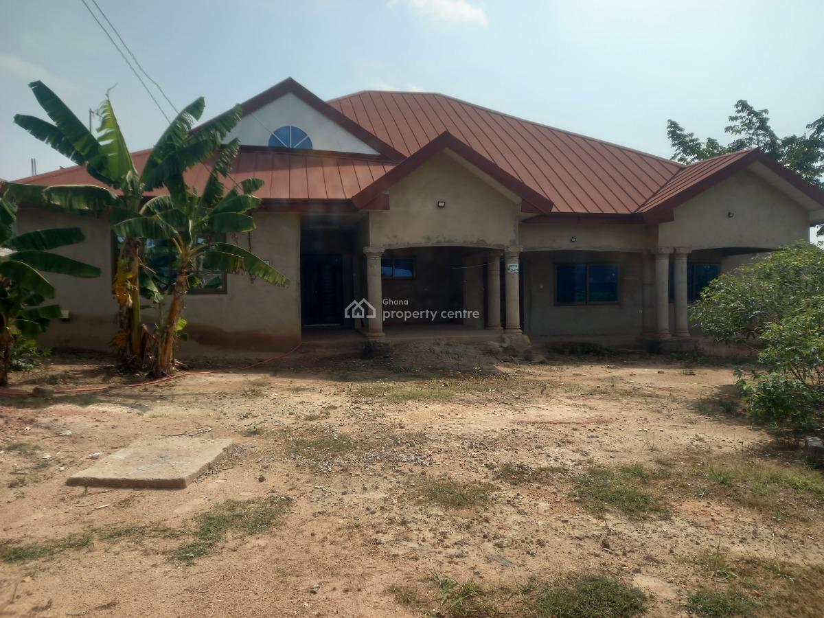 5 Bedrooms, Sepaase Amoabeng, Near Abuakwa., Kumasi Metropolitan, Ashanti, House for Sale