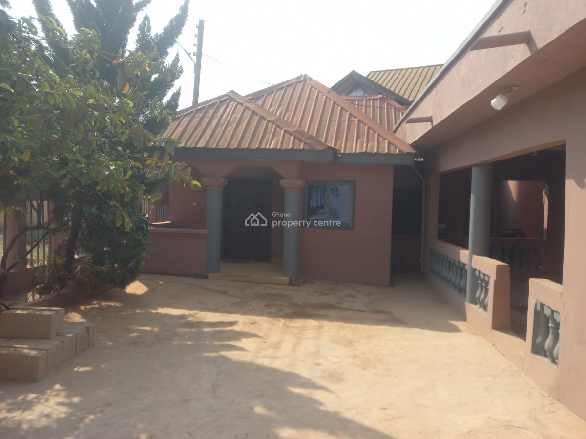 9 Bedrooms, Abuakwa, Near Sofoline Kwadaso, Kumasi Metropolitan, Ashanti, House for Sale