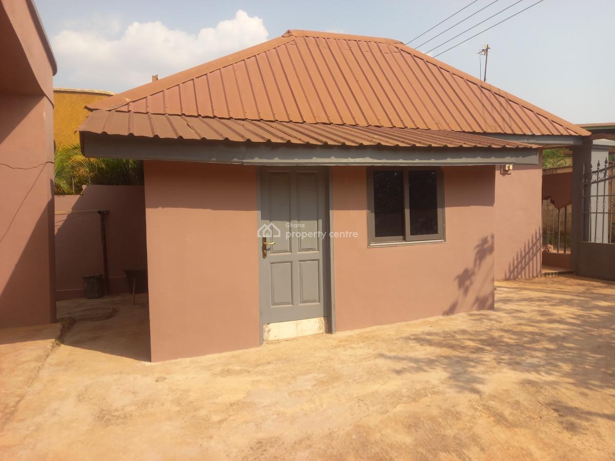 9 Bedrooms, Abuakwa, Near Sofoline Kwadaso, Kumasi Metropolitan, Ashanti, House for Sale
