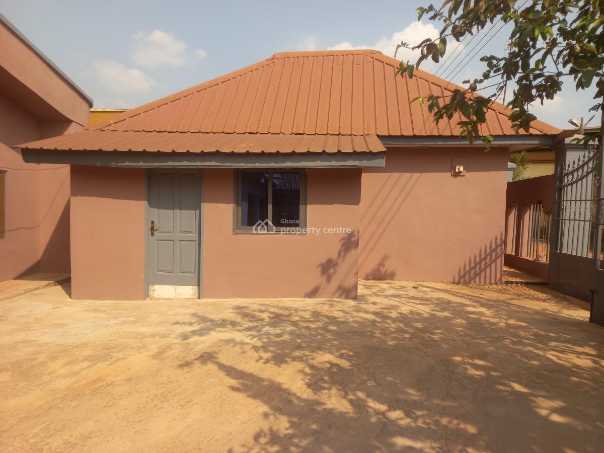 9 Bedrooms, Abuakwa, Near Sofoline Kwadaso, Kumasi Metropolitan, Ashanti, House for Sale